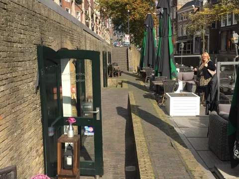 Grand Café / Restaurant Onder De Kelders