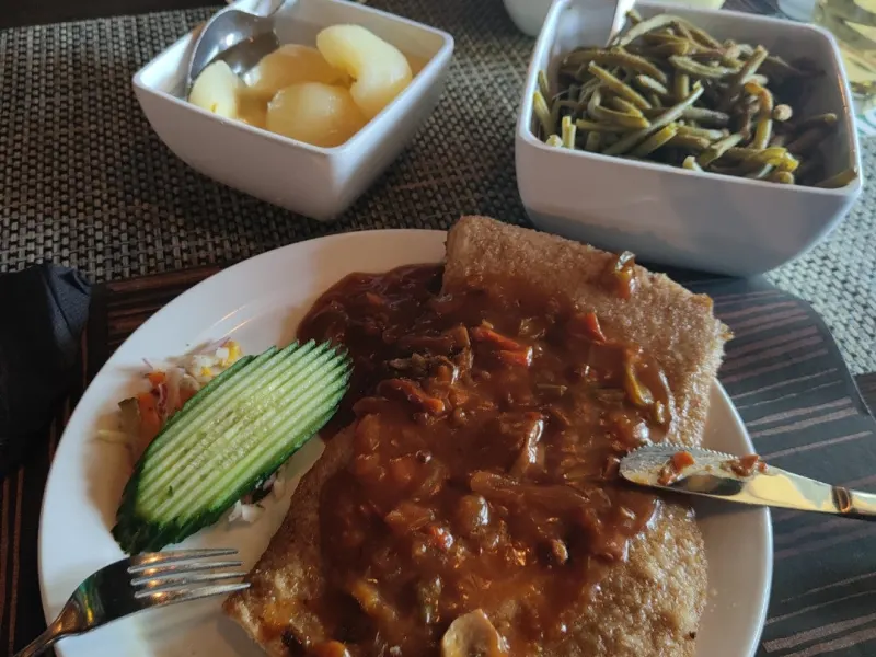 Foto 1 van Wegrestaurant in de Klaver
