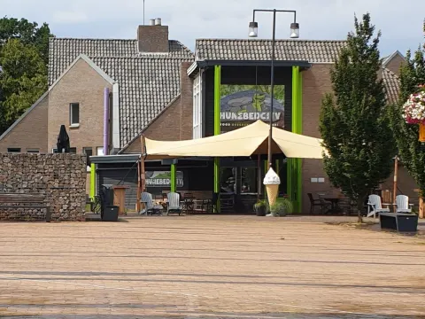 HunebedCity