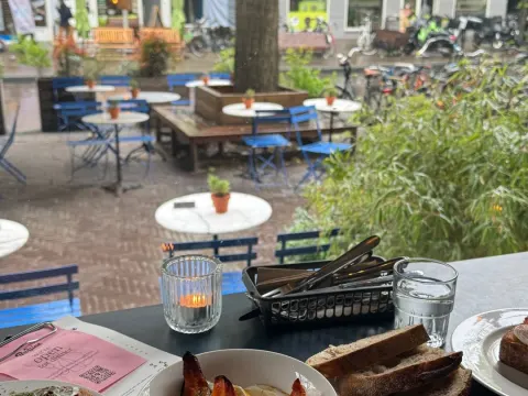 Foto 2 van Bartine