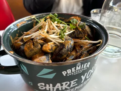Mossel & Gin
