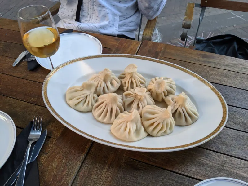 Foto 1 van Batoni Khinkali