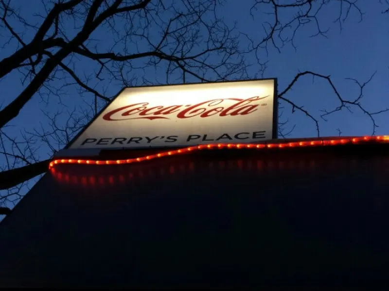 Foto 1 van Cafetaria Perry's Place