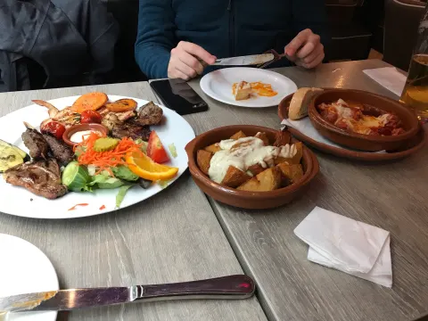 Foto 4 van Café Tapas Bar