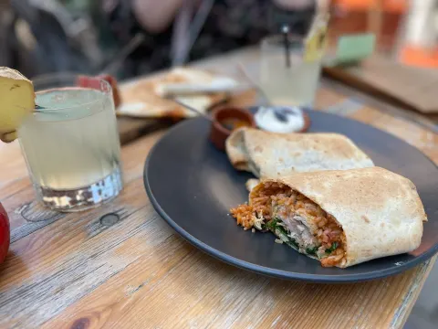 Cantina Caliente