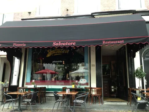 Foto 2 van Pizzeria da Salvatore