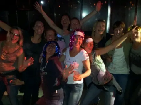 Bar Dancing D'ald Wal
