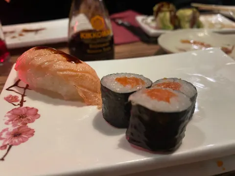 Foto 4 van Hachi Sushi & Grill Bar