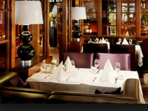 Foto 5 van VAN DER VALK Restaurant