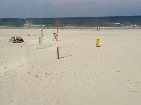 Foto 2 van Strandtent De Branding - Westland