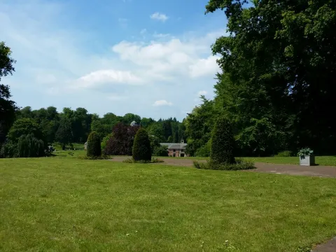 Hunting Lodge