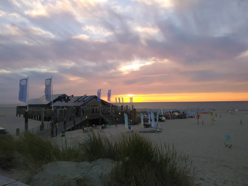Foto 1 van Strandpaviljoen 't Badhuys