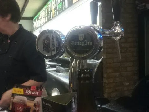 Foto 3 van Cafetaria Kom D'r in