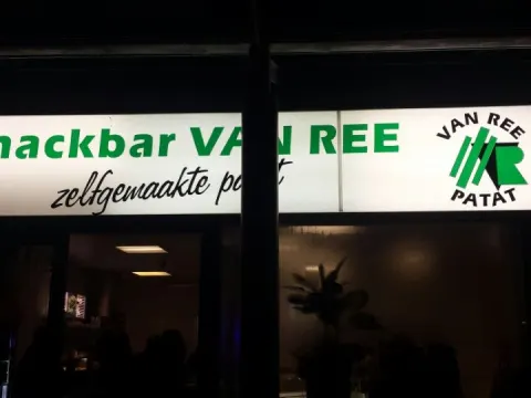 Foto 3 van Snackbar Van Ree
