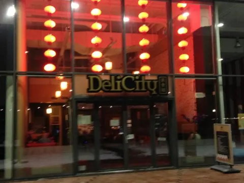 Foto 4 van DeliCity
