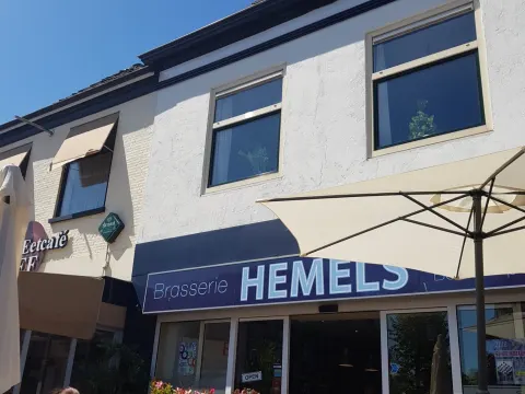 Foto 2 van Hemels