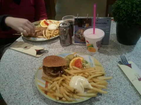 Restaria Ussen
