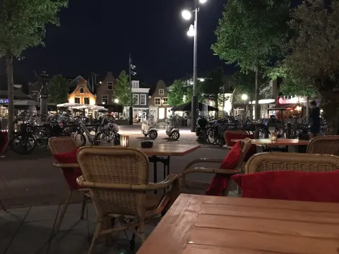 Foto 2 van Eterij Effe Anders