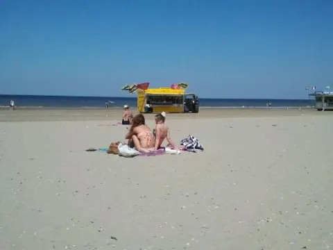 Snackdrive On The Beach
