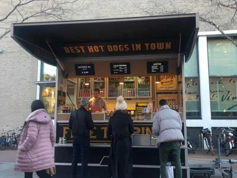 Foto 1 van Hot-Dogs Cold Drinks