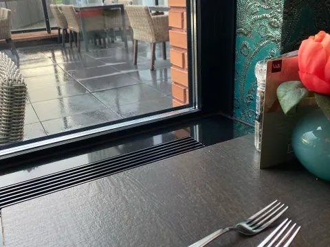 V Restaurant