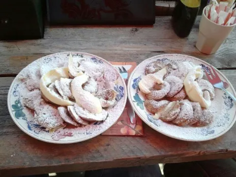 Foto 2 van Rosella Pannenkoek & Poffertjes