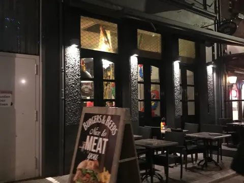 Burgers & Beers