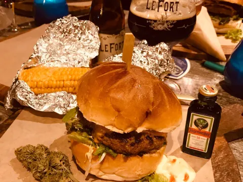 Burgers & Beers