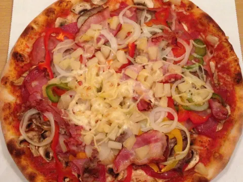 Pizzeria La Santa Maria