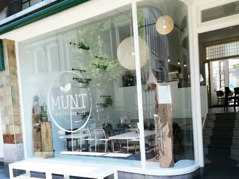 MUNT saladebar