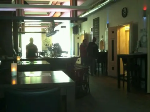 Foto 2 van Eetcafe De Kleine Wereld