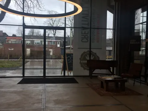 Kafe Van Leer