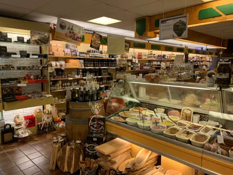 Van den Bergh Delicatessen