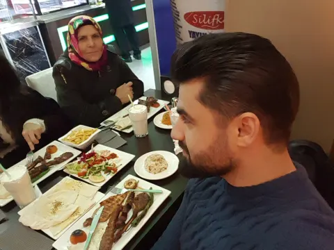 Mevlana Hobbemaplein