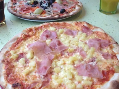 Foto 4 van Frank & An Pizzeria & Cafetaria