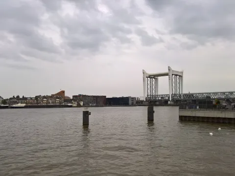 Restaurant aan de Maas
