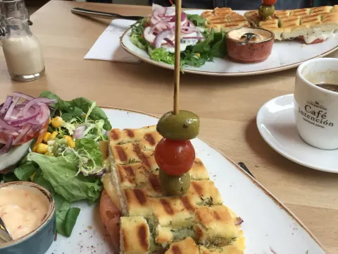 Prins Heerlijk Lunchcafé & Brasserie