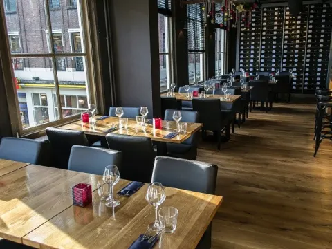 Uno Den Haag BV