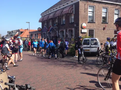 Foto 2 van Op Warns
