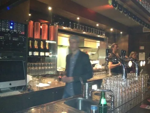 Foto 3 van Simple Bar