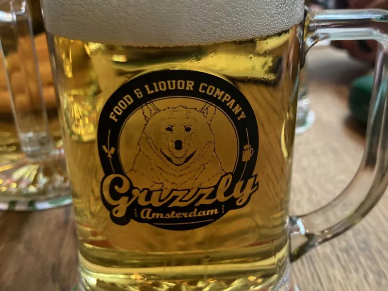 Foto 1 van Grizzly