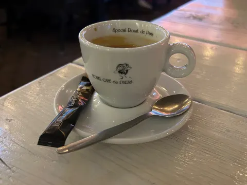 Hotel et le Café de Paris