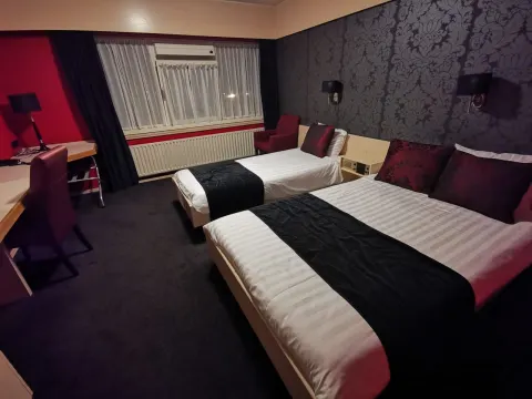 Hotel De Postelse Hoeve