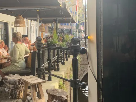 Lunch & Dinercafe Van Puffelen