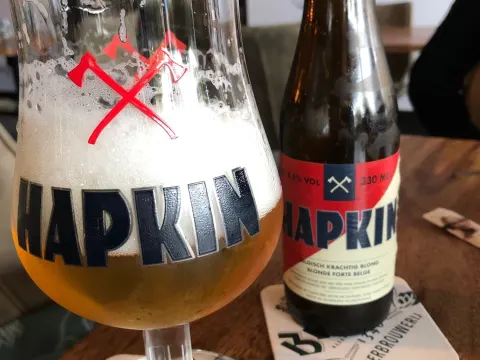 Foto 5 van Naast