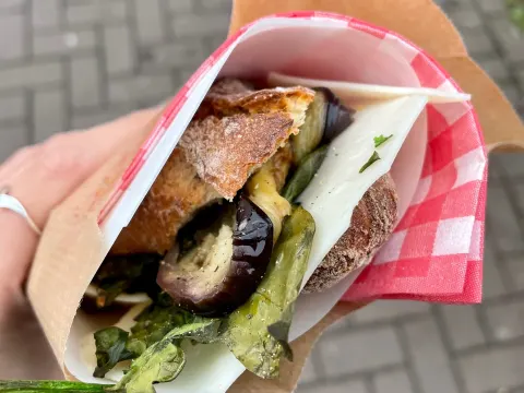 Foto 4 van Cora Delicatessen & Broodjes