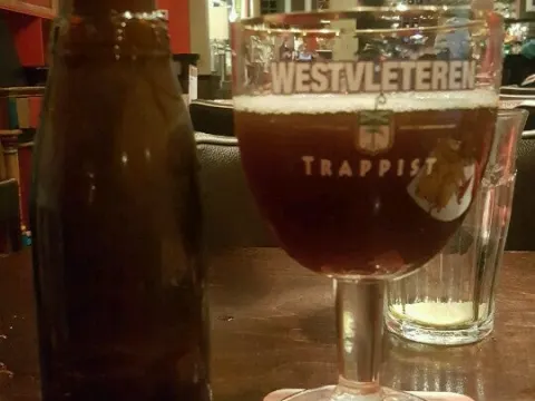 Foto 2 van Záálig Eten & Drinken