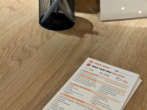 Foto 2 van Poké Spot