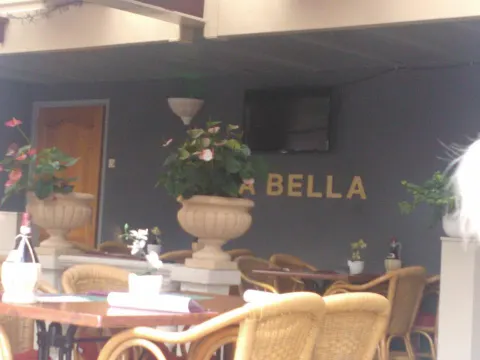 Foto 4 van La Bella Pizzeria & Grill