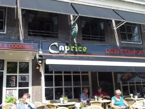 Foto 2 van Caprice